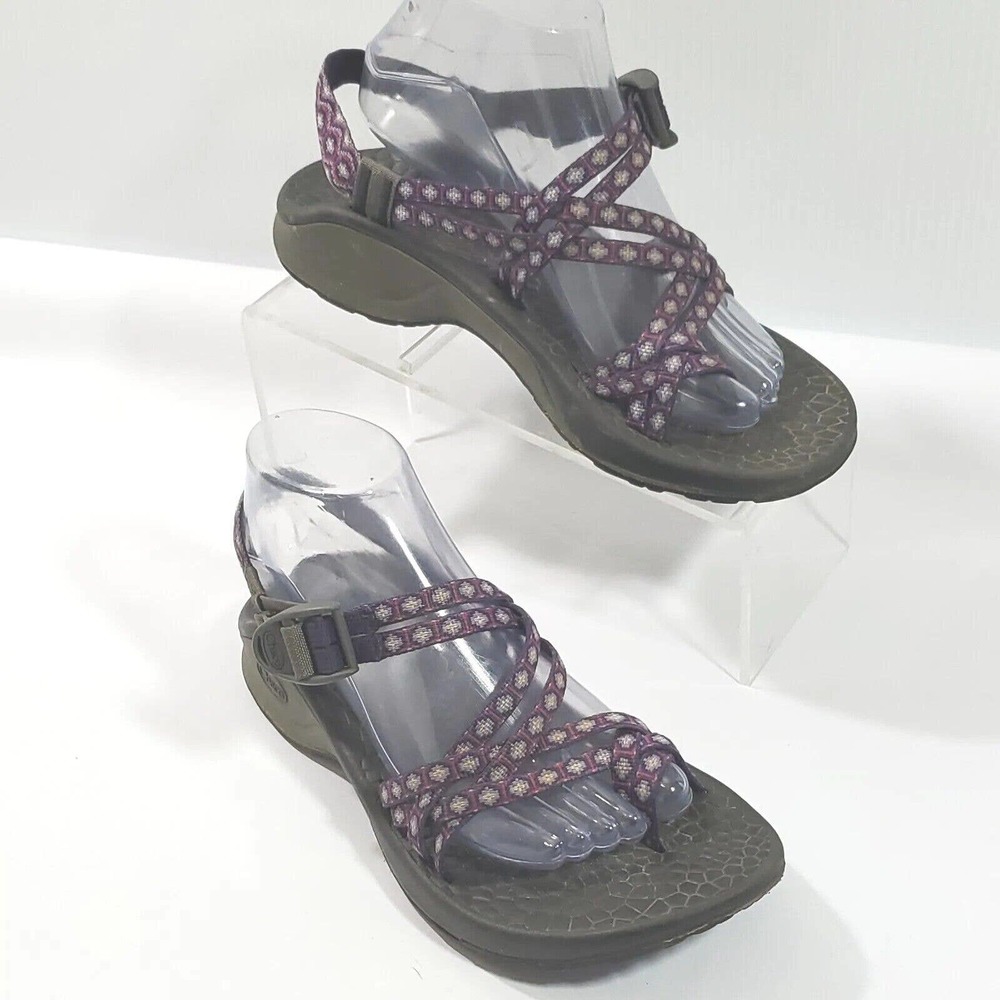 Chaco Women’s Size W9(11 inches)Purple Geometric Adjustable Straps Sandals